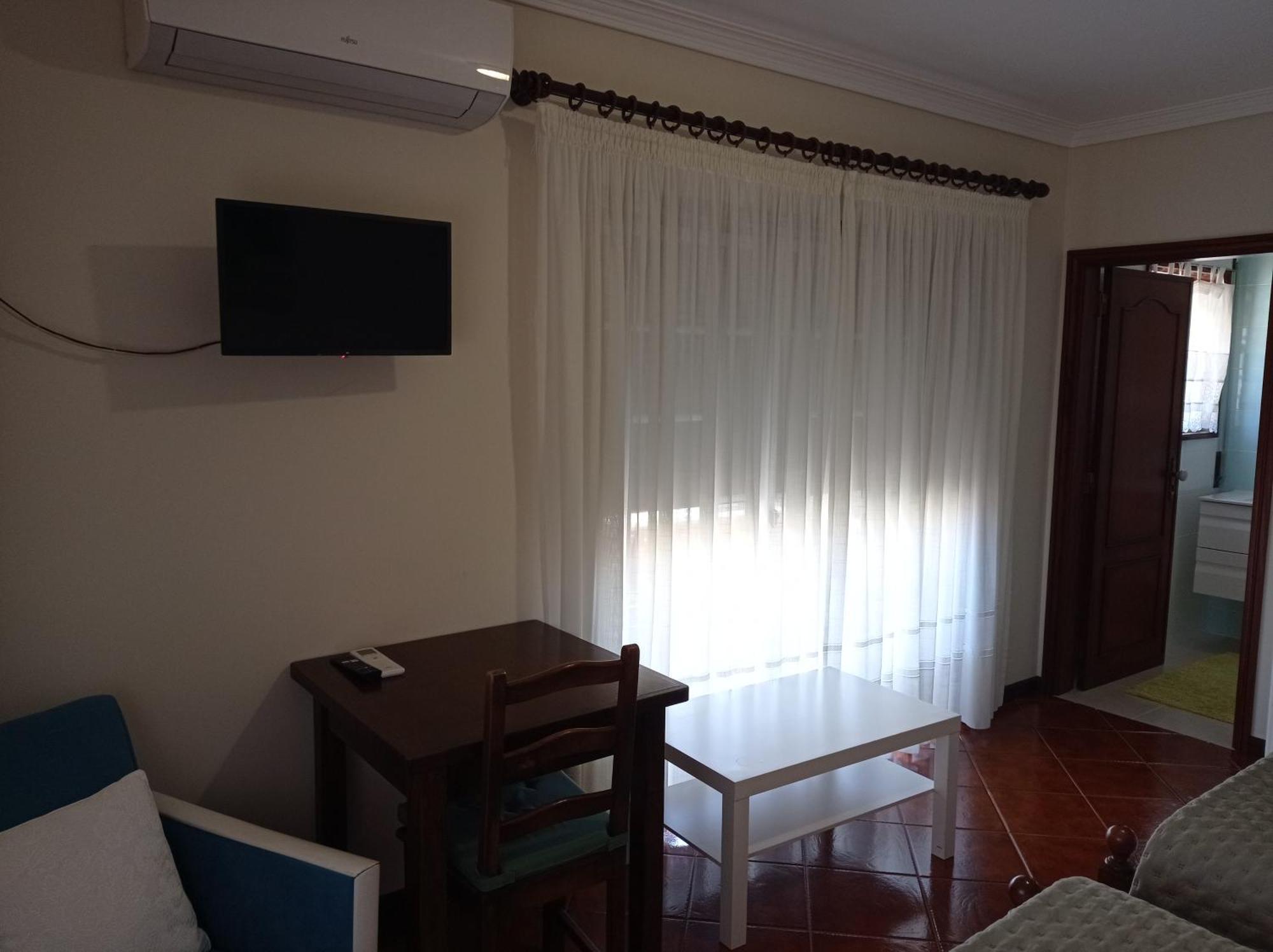 A Casa Da Ti Laura - Al Hotel Aveiro Cameră foto
